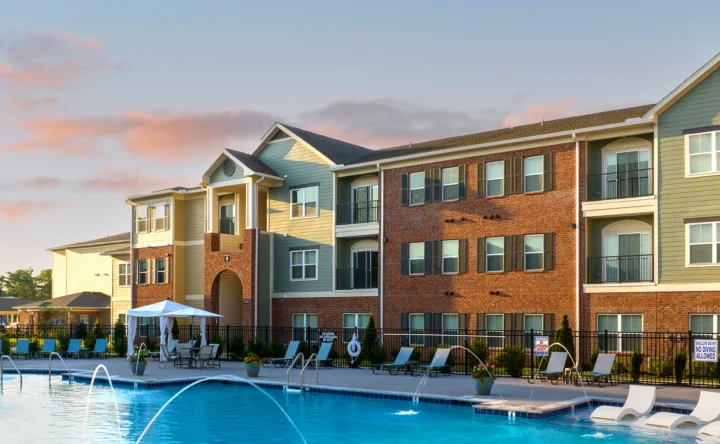 Garden-style apartment community features 254 homes in the Nashville Metro Area.