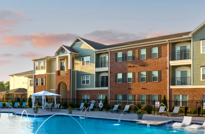 Garden-style apartment community features 254 homes in the Nashville Metro Area.
