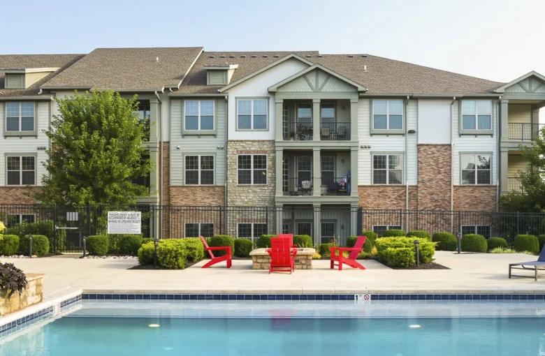 Boulders at Overland Park Apartments (Overland Park, Kansas)
