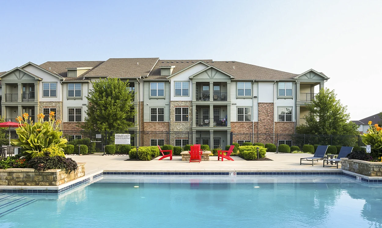 Boulders at Overland Park Apartments (Overland Park, Kansas)
