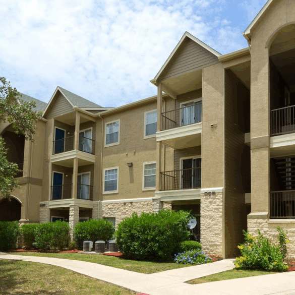 Hamilton Zanze Sells Salado Springs in San Antonio