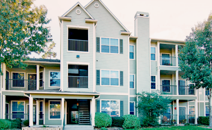Hamilton Zanze Sells Multifamily Community in Houston Metro