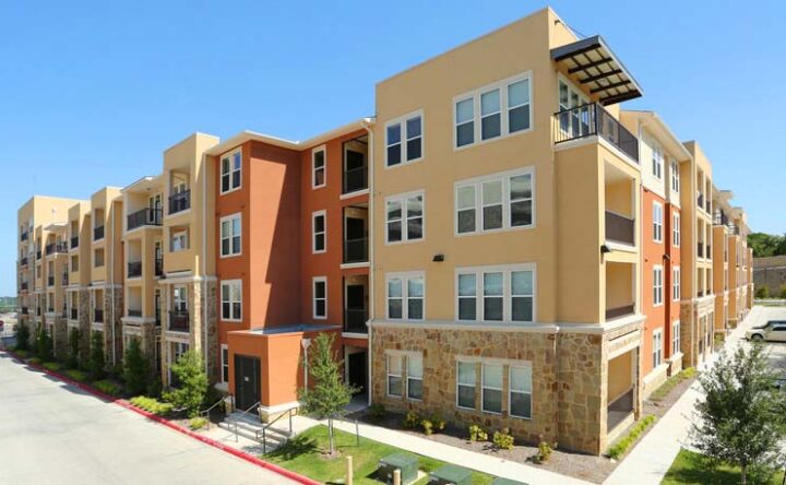 Hamilton Zanze Sells Multifamily Community in Dallas Metro