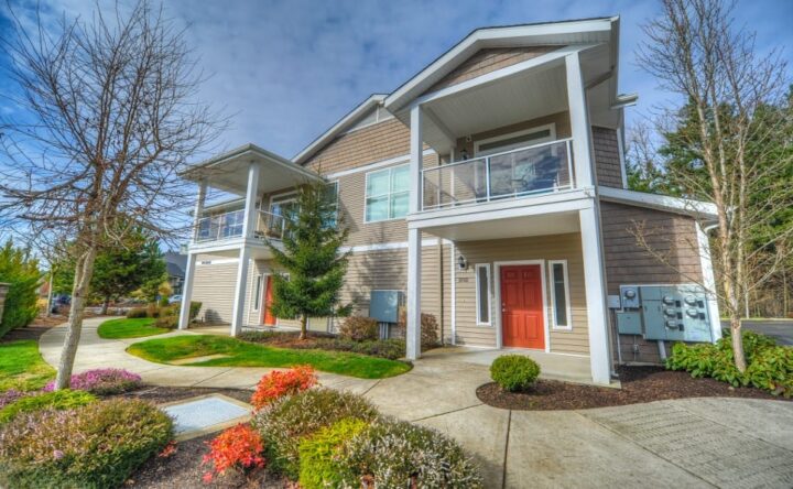 Hamilton Zanze Sells Multifamily Community in Seattle Metro