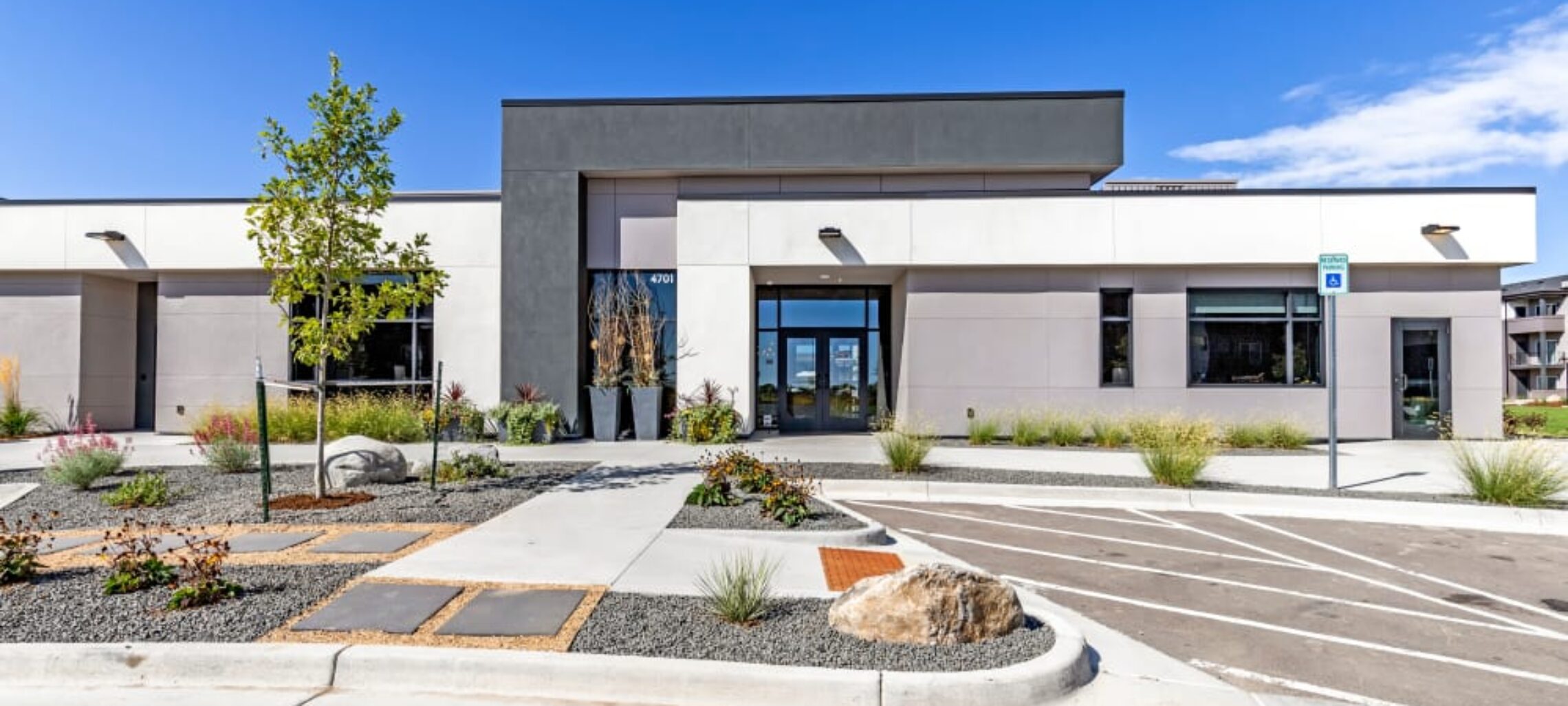 Hamilton Zanze Acquires Multifamily Community in Fort Collins