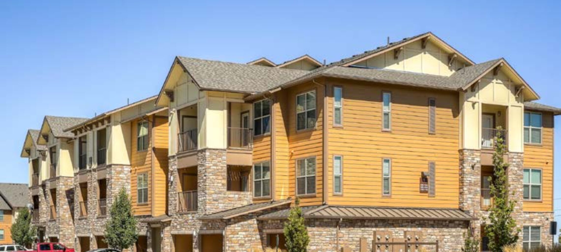 Hamilton Zanze Sells Highpointe Park Apartment Homes in Colorado