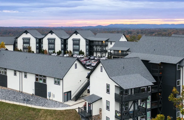 Rivertop Apartments (Nashville, TN)