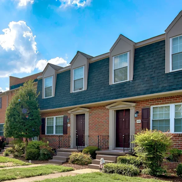 Maple Bay Townhomes (Virginia, Beach, VA)